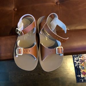 Toddler size 10 sandals